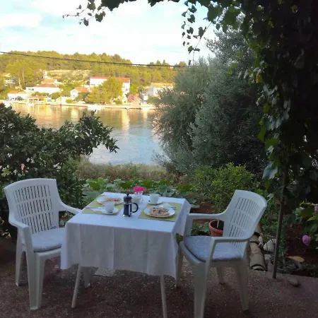 Adrian's & Winery Lumbarda