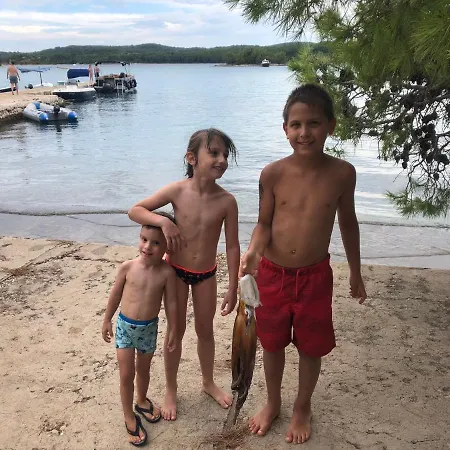 Adrian's & Winery * Lumbarda