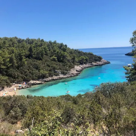 Adrian's & Winery דירה לומבארדה