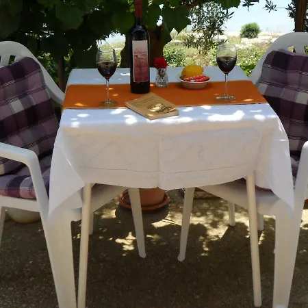 דירה Adrian's & Winery *