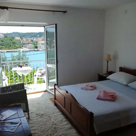 아파트 Adrian's & Winery *