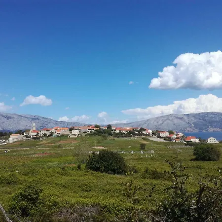 Adrian's & Winery * Lumbarda