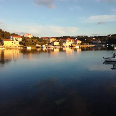 Adrian's & Winery דירה לומבארדה